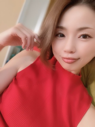 本日、誕生日を迎えました🎂🎉

いつも応援してくださるファンのみなさん、事務所のみなさん、支えてくださるみなさま本当にありがとうございます💐

レベルアップした💖かすみりさ💖をよろしくお願いします😌✨

2025.05.31 https://t.co/m6fyooq0jf