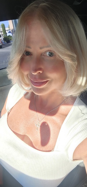 Every day that I am alive is a gift. 

I am so grateful. Thank you, Lord! https://t.co/ibk6G2oYpD